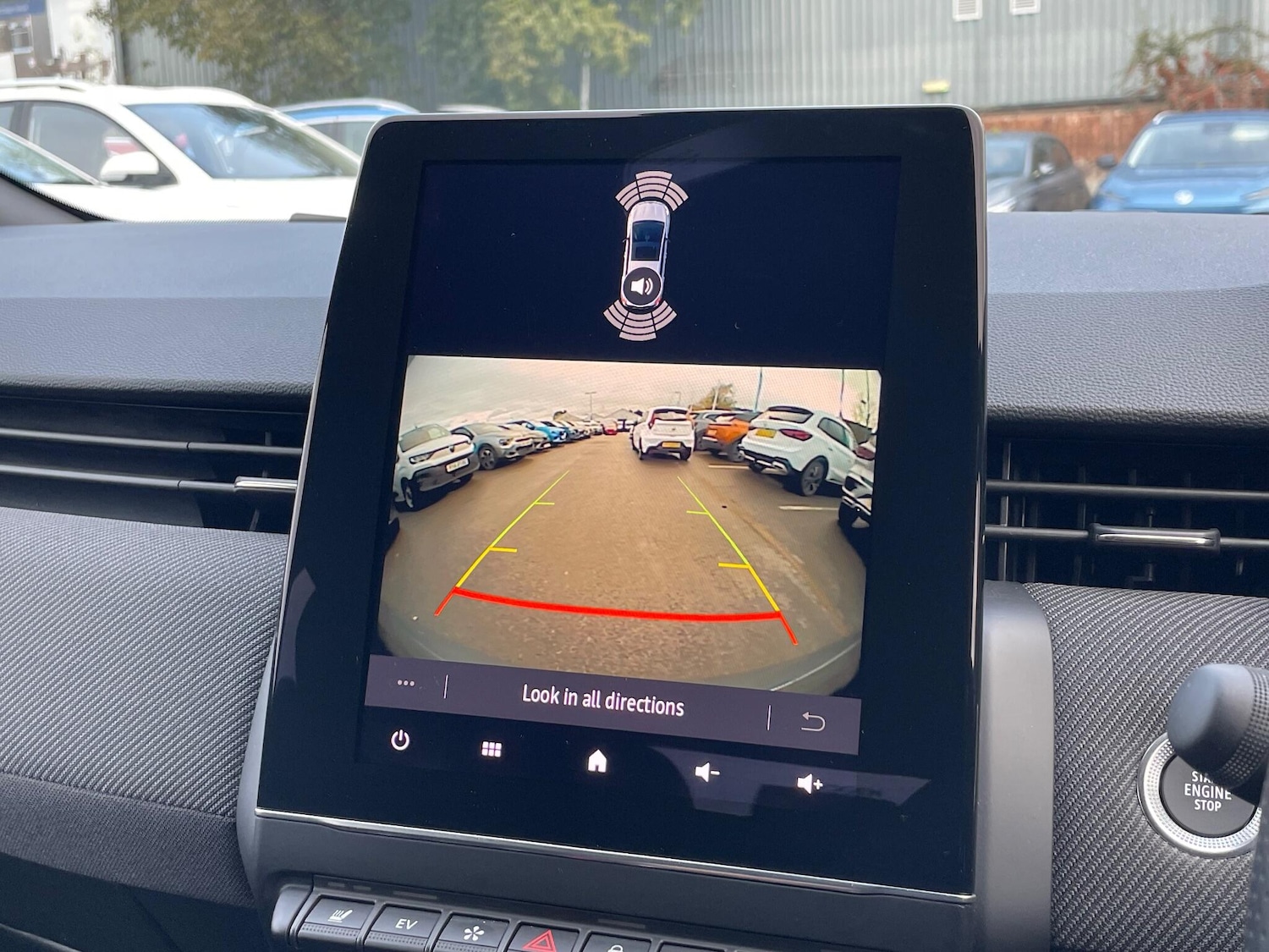 Used Renault Clio 2025 for sale - 77131667: Photo 51