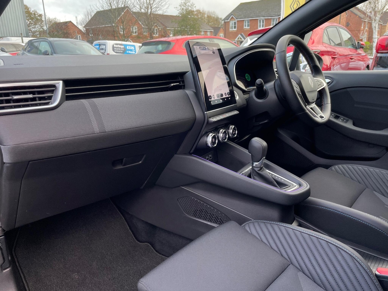 Used Renault Clio 2025 for sale - 77131667: Photo 57