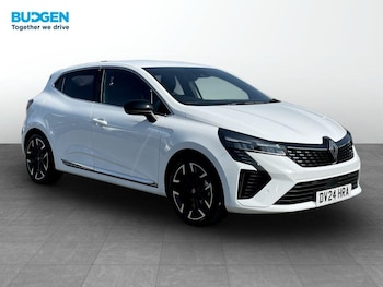 Used Renault Clio 2024 for sale - 79026122: Photo