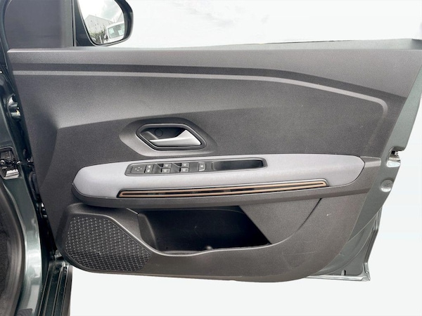 Used Dacia Sandero Stepway 2024 for sale - 74173281: Photo 7
