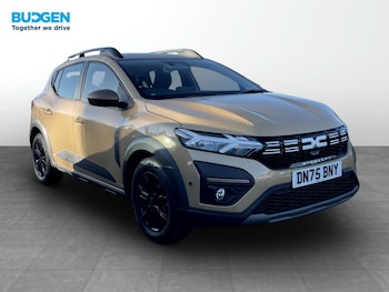 2025 (75) - 1.0 TCe Extreme 5dr