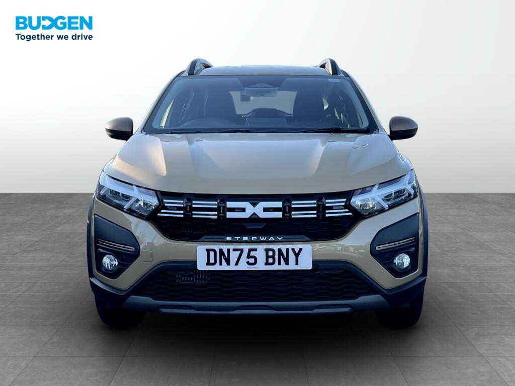 Used Dacia Sandero Stepway 2025 for sale - 76899370: Photo 2