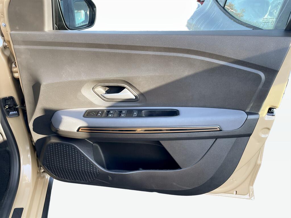 Used Dacia Sandero Stepway 2025 for sale - 76899370: Photo 7