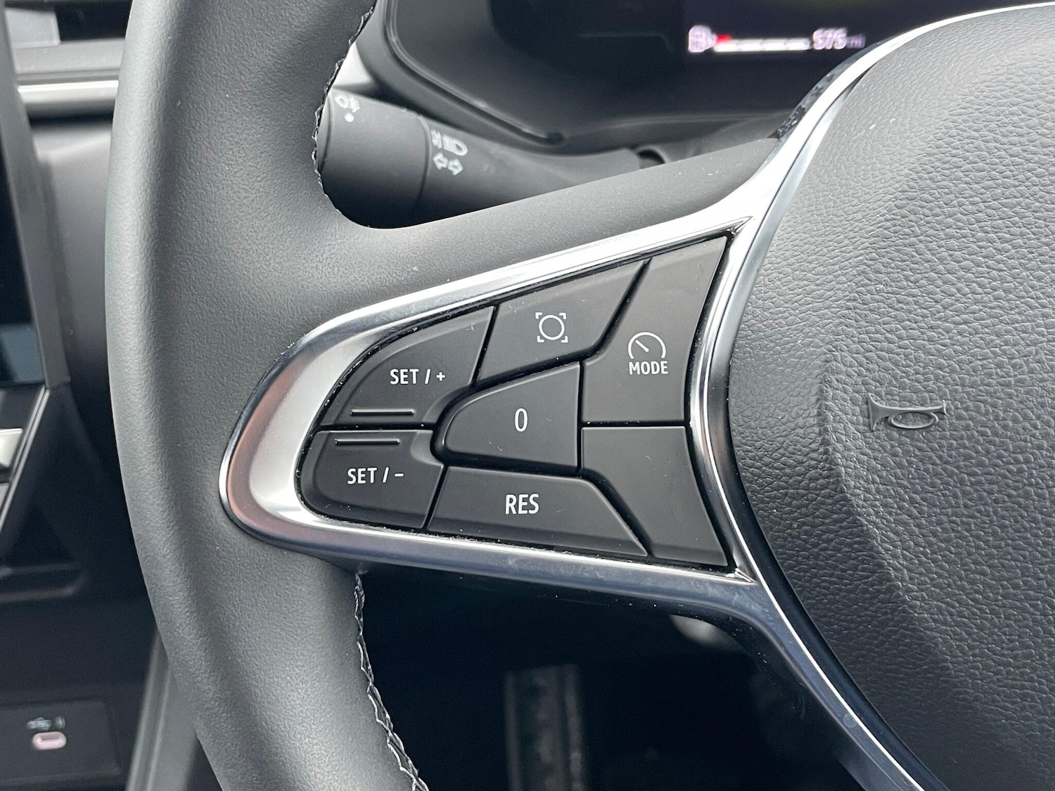 Used Renault Captur 2024 for sale - 77029323: Photo 36