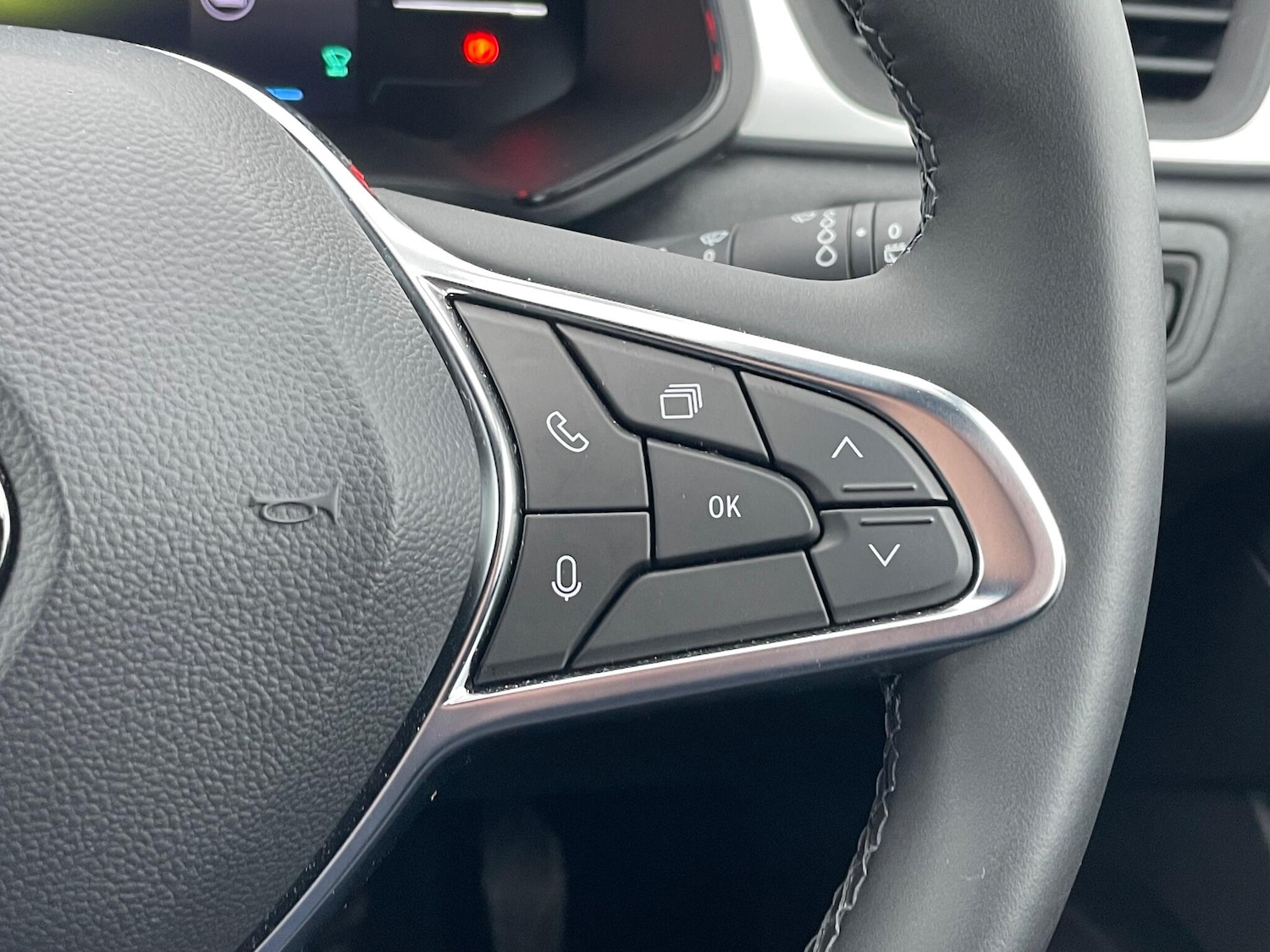 Used Renault Captur 2024 for sale - 77029323: Photo 38