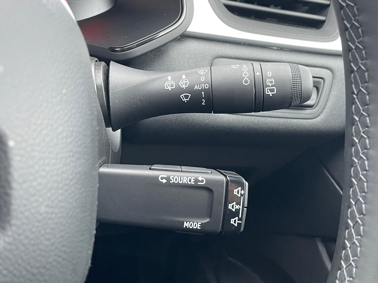 Used Renault Captur 2024 for sale - 77029323: Photo 40