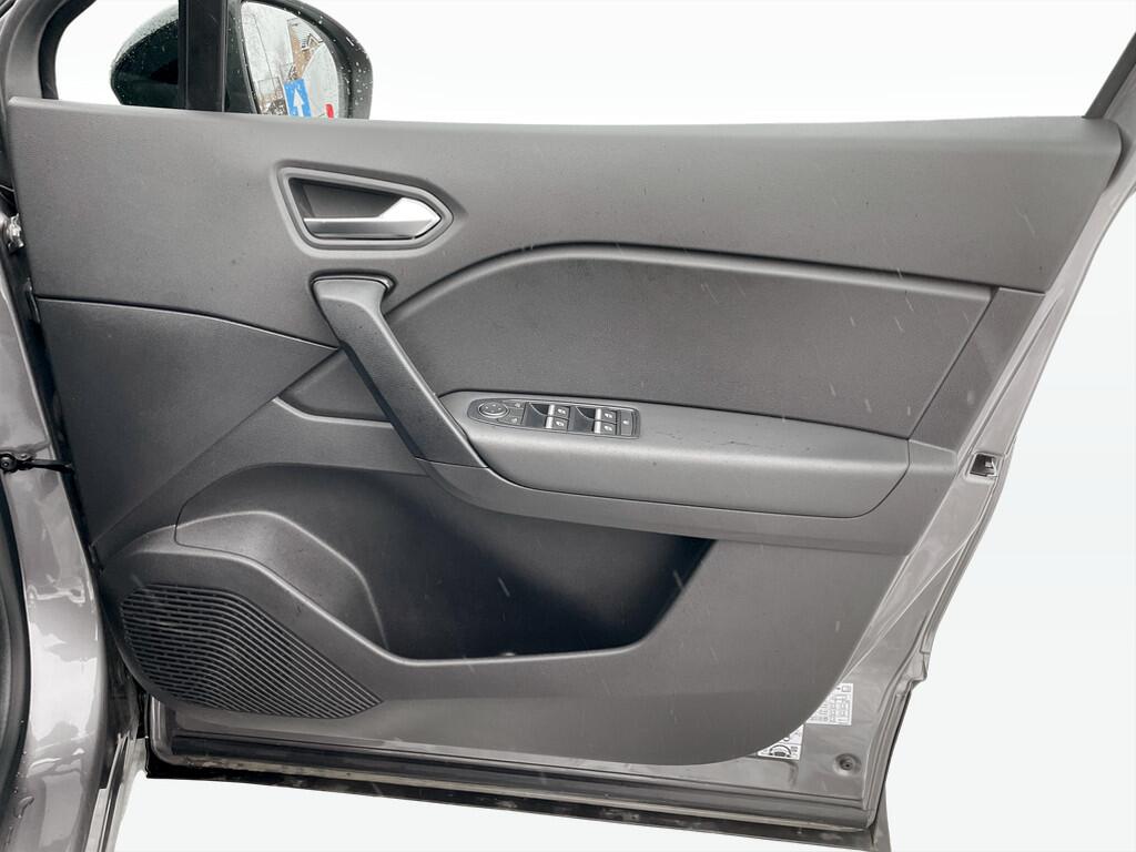 Used Renault Captur 2024 for sale - 77029323: Photo 8