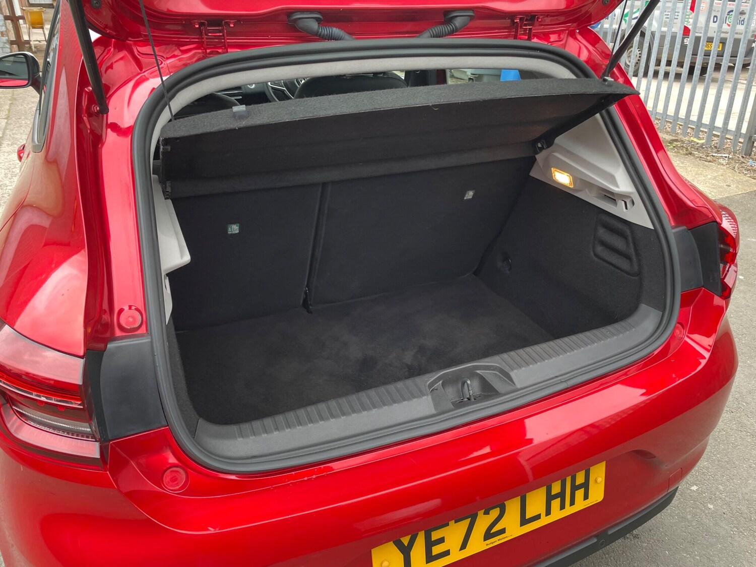 Used Renault Clio 2022 for sale - 77646807: Photo 31