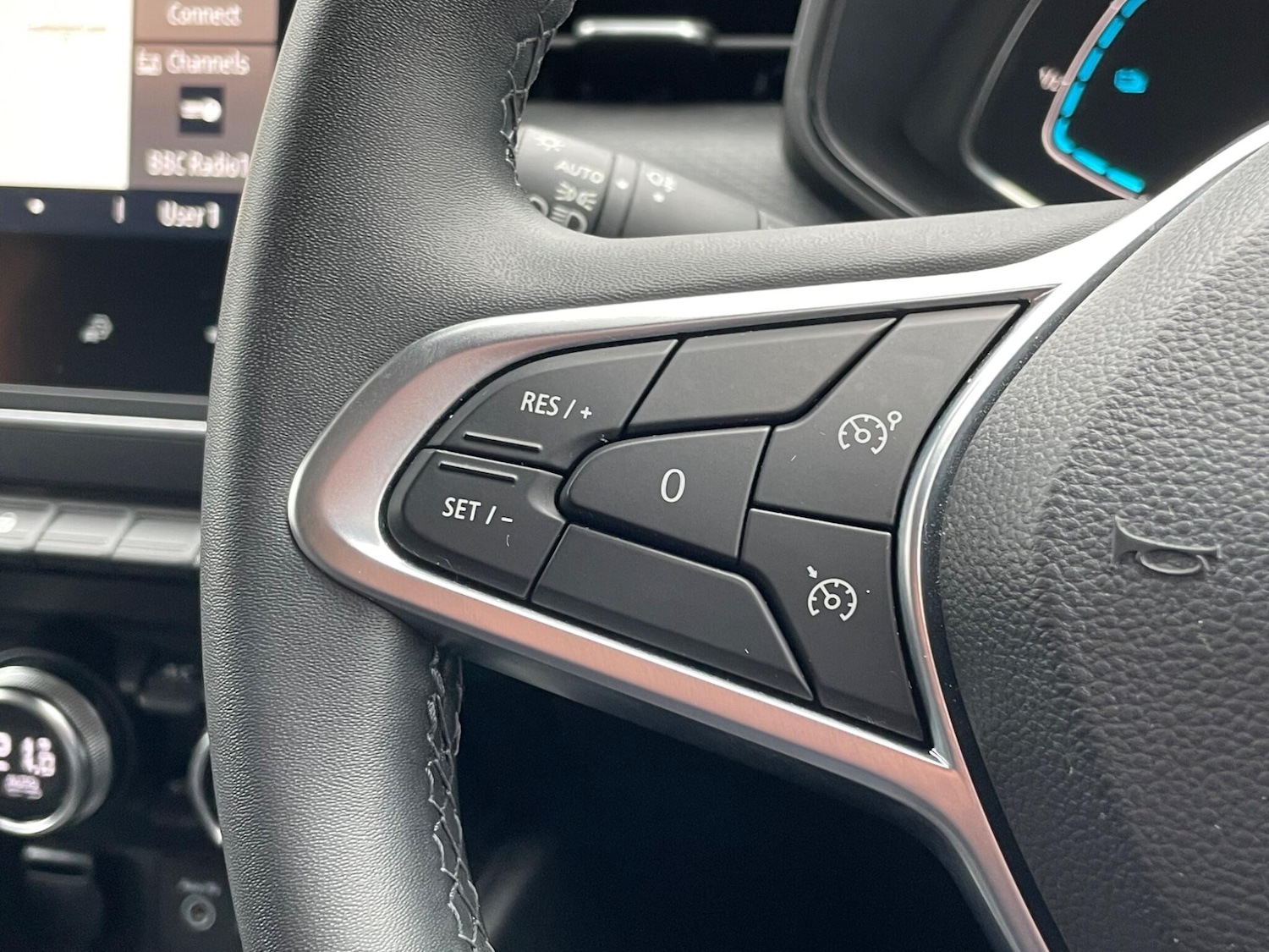 Used Renault Clio 2022 for sale - 77646807: Photo 37