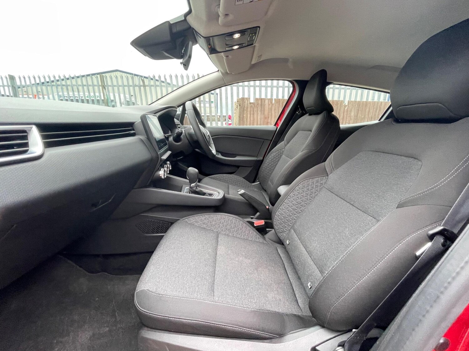 Used Renault Clio 2022 for sale - 77646807: Photo 51