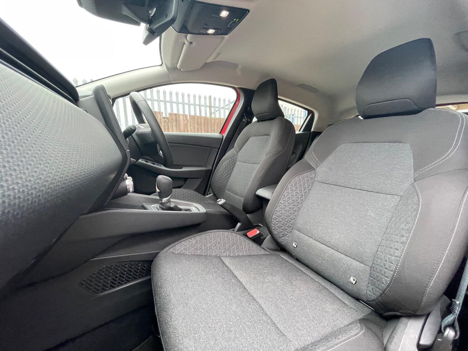 Used Renault Clio 2022 for sale - 77646807: Photo 52