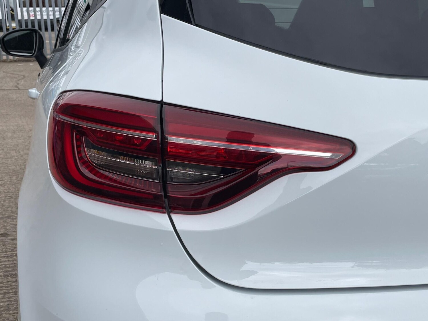 Used Renault Clio 2023 for sale - 77597852: Photo 28