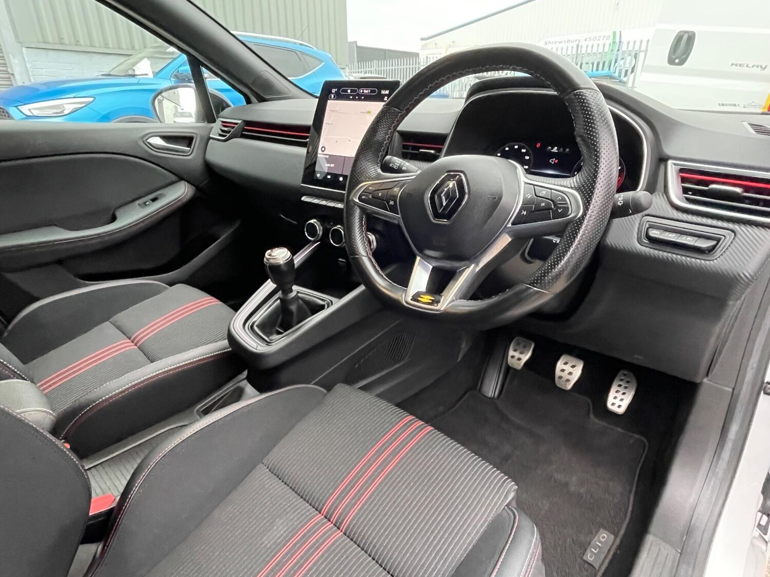 Used Renault Clio 2023 for sale - 77597852: Photo 40