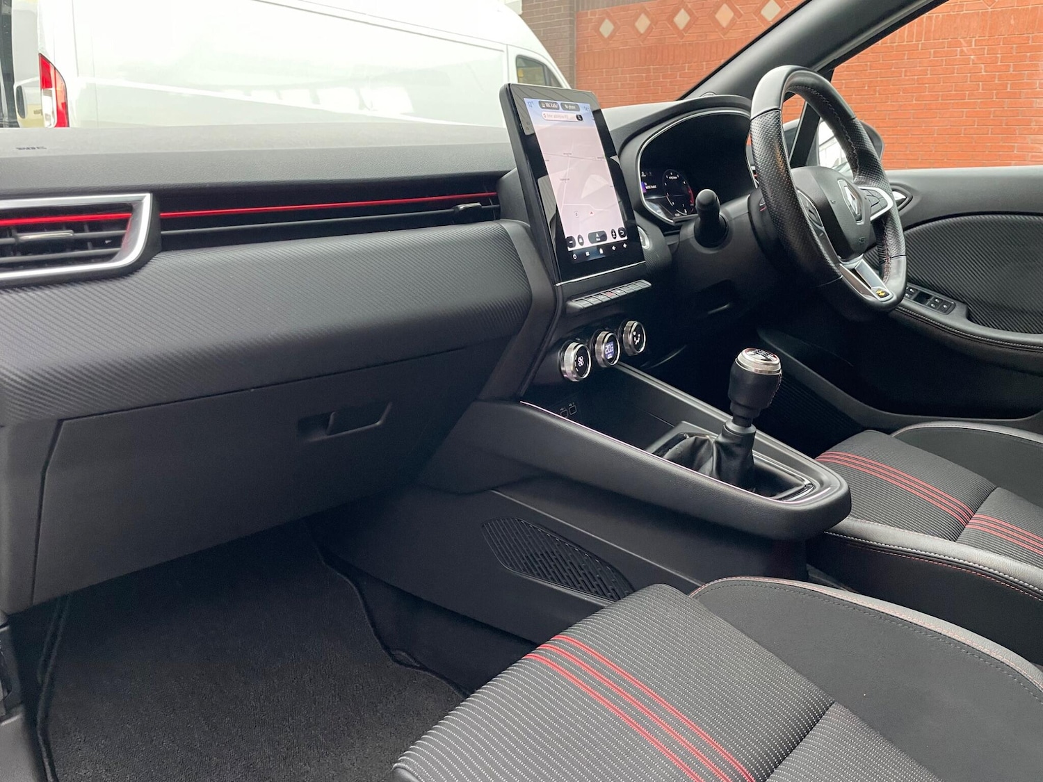 Used Renault Clio 2023 for sale - 77597852: Photo 61