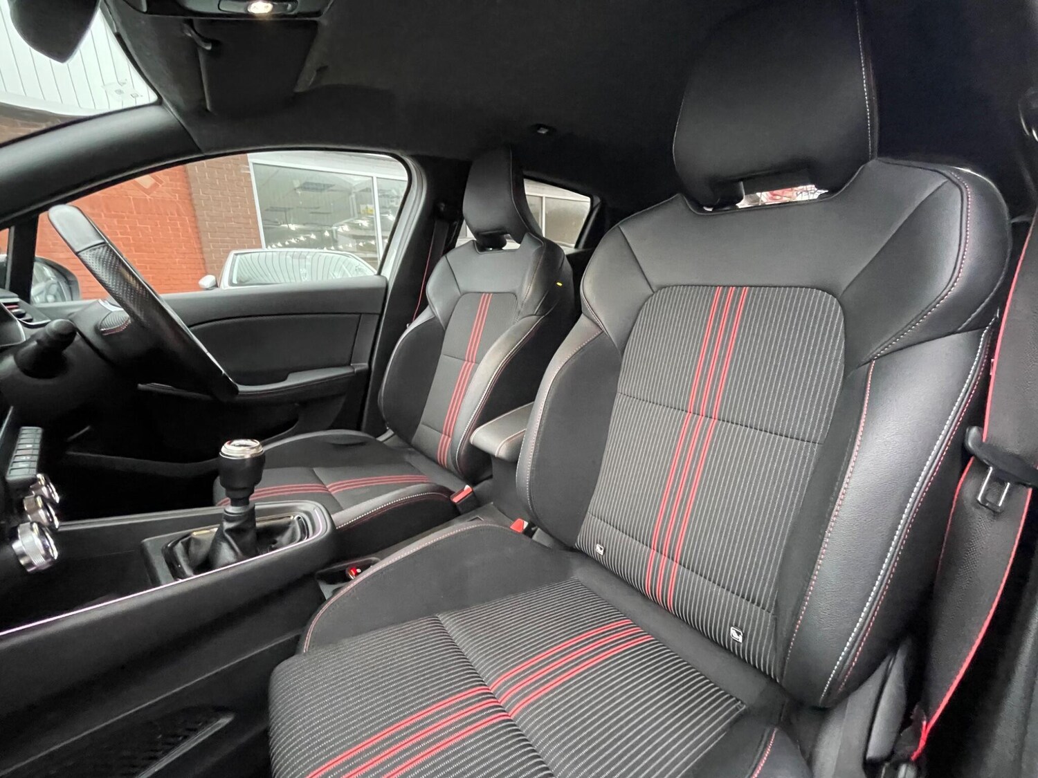 Used Renault Clio 2023 for sale - 77597852: Photo 63