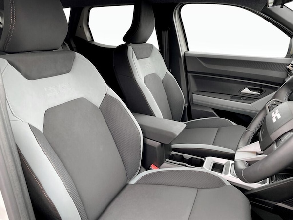 Used Dacia Duster 2025 for sale - 75677779: Photo 8