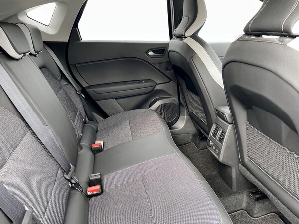 Used Renault Captur 2023 for sale - 76085531: Photo 17