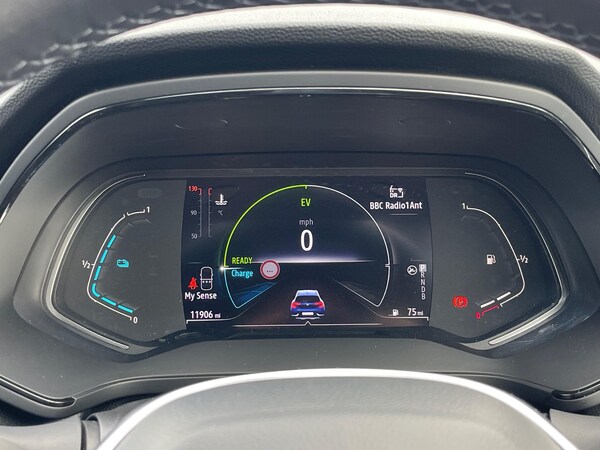 Used Renault Captur 2023 for sale - 76085531: Photo 40