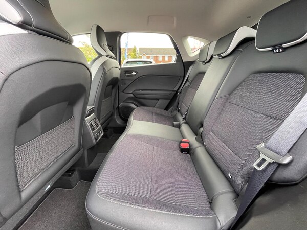 Used Renault Captur 2023 for sale - 76085531: Photo 60