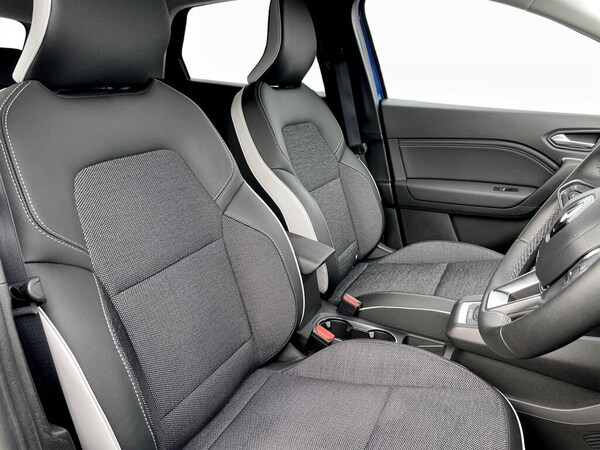 Used Renault Captur 2023 for sale - 76085531: Photo 9