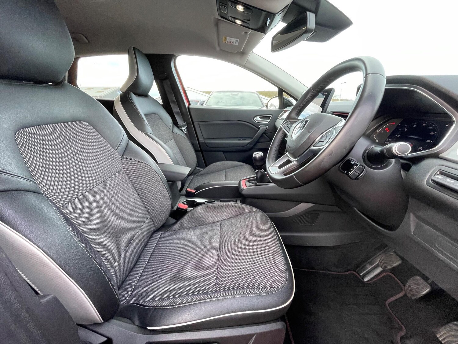 Used Renault Captur 2021 for sale - 77074523: Photo 39