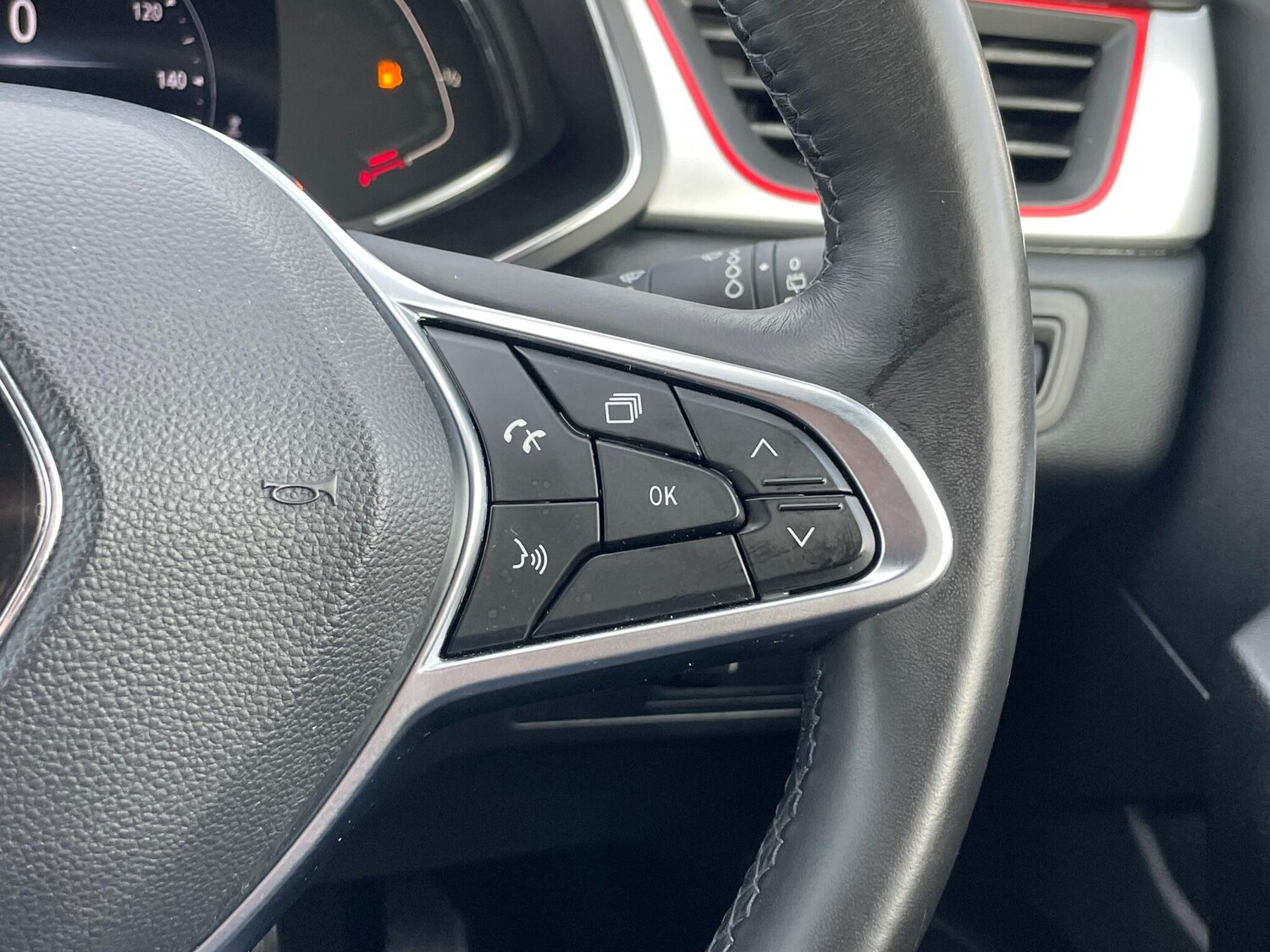 Used Renault Captur 2021 for sale - 77074523: Photo 44