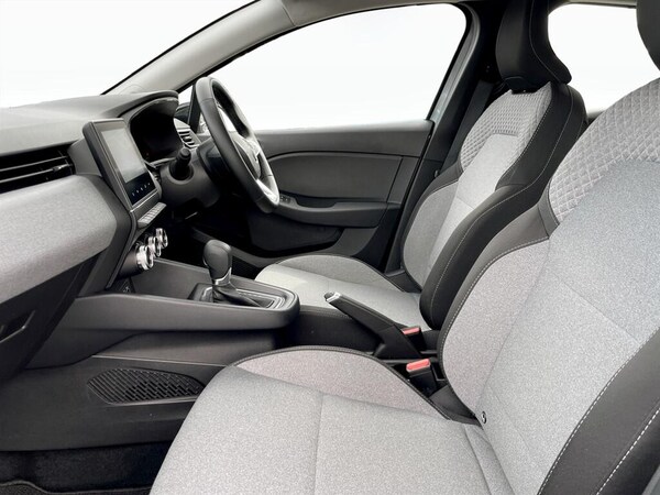 Used Renault Clio 2024 for sale - 75351334: Photo 15