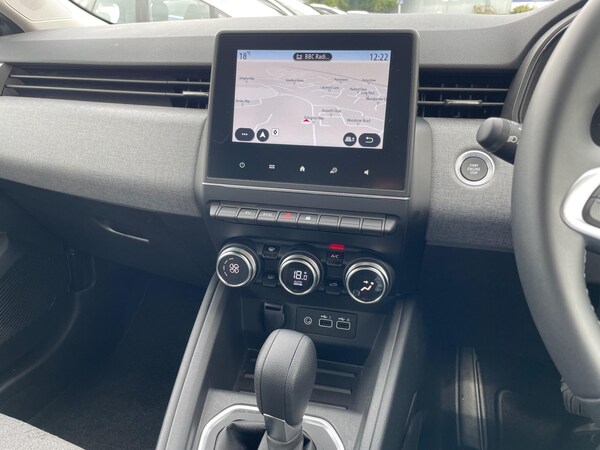 Used Renault Clio 2024 for sale - 75351334: Photo 44