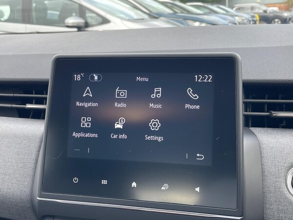 Used Renault Clio 2024 for sale - 75351334: Photo 46