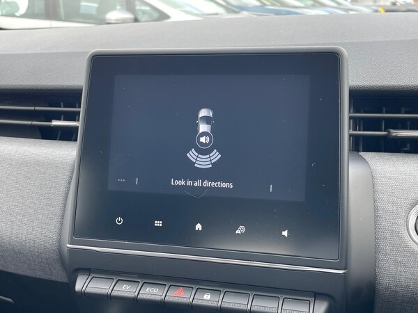 Used Renault Clio 2024 for sale - 75351334: Photo 48