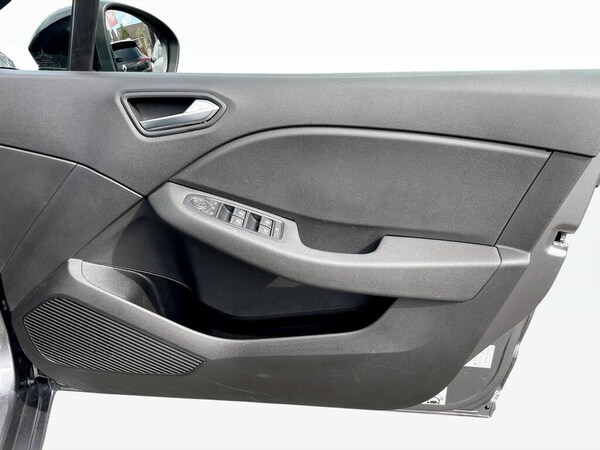 Used Renault Clio 2024 for sale - 75351334: Photo 8