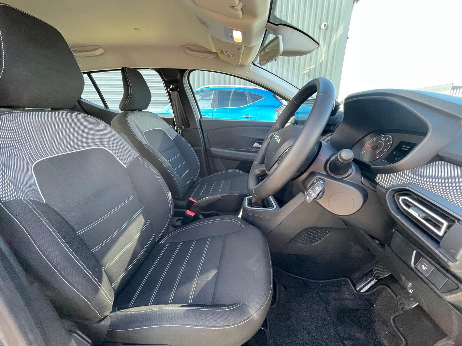 Used Dacia Sandero 2024 for sale - 77537388: Photo 33