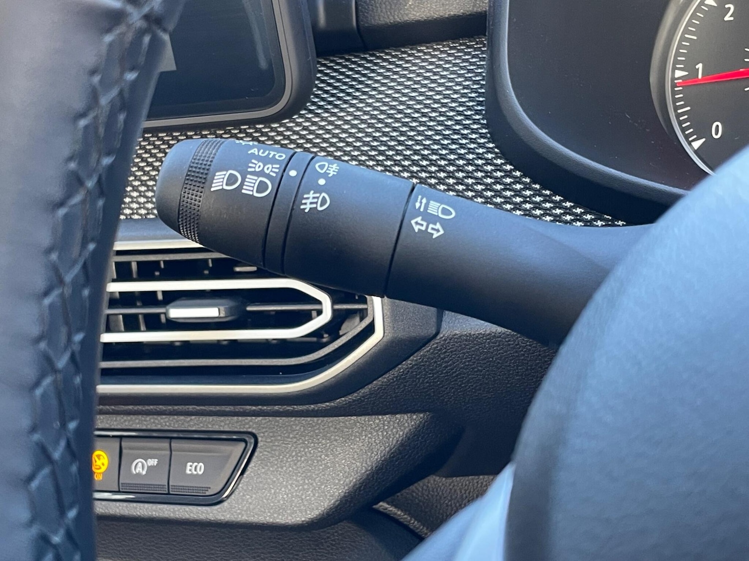 Used Dacia Sandero 2024 for sale - 77537388: Photo 39