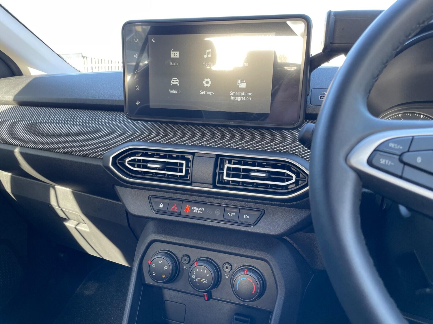 Used Dacia Sandero 2024 for sale - 77537388: Photo 40