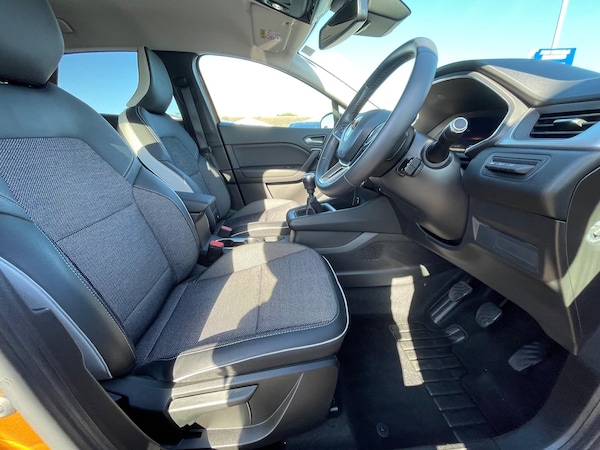Used Renault Captur 2021 for sale - 76060036: Photo 37