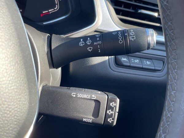 Used Renault Captur 2021 for sale - 76060036: Photo 44
