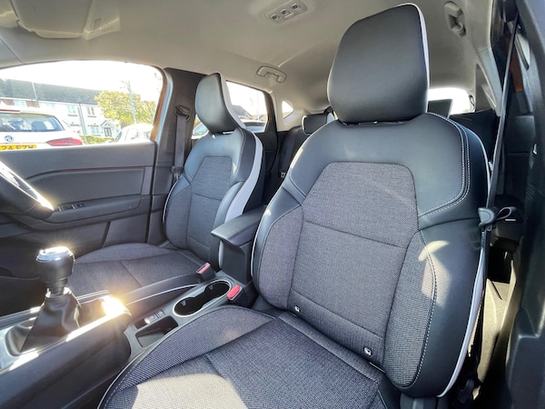 Used Renault Captur 2021 for sale - 76060036: Photo 57