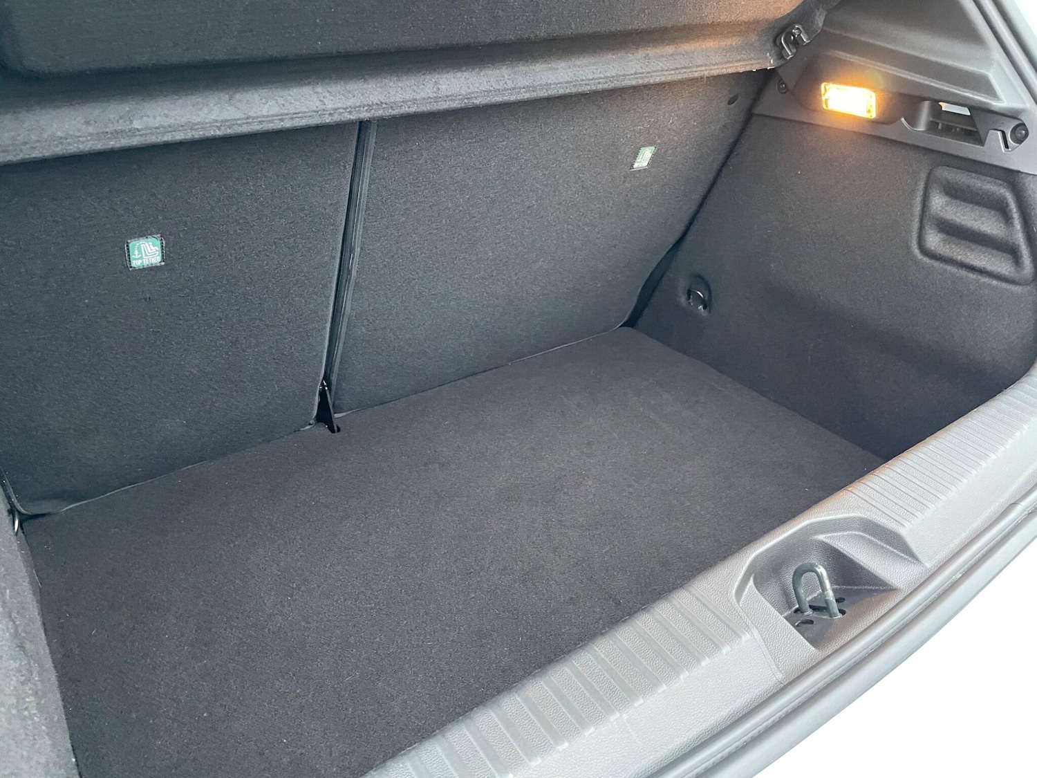 Used Renault Clio for sale - 77825166: Photo 32