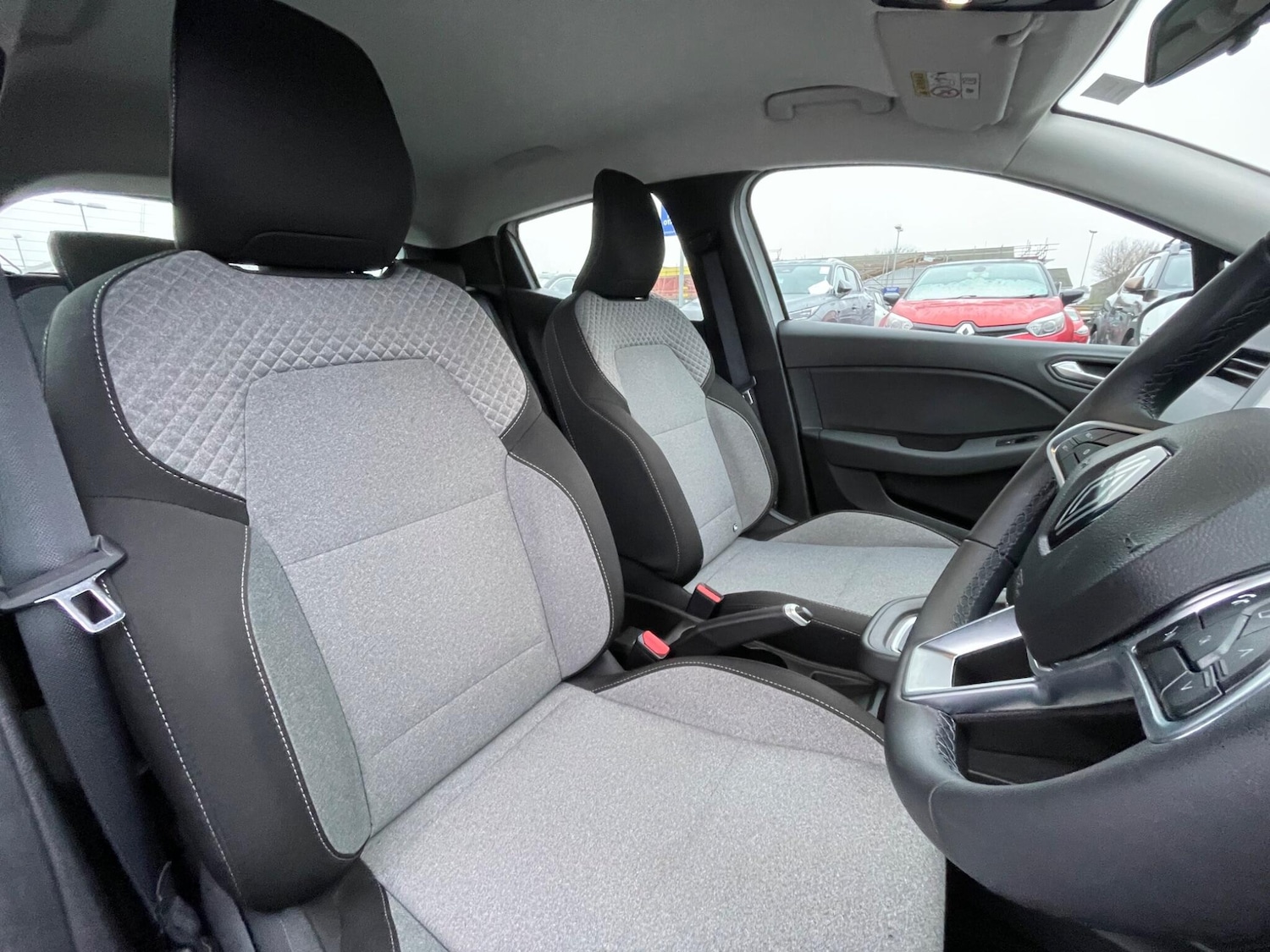 Used Renault Clio for sale - 77825166: Photo 35