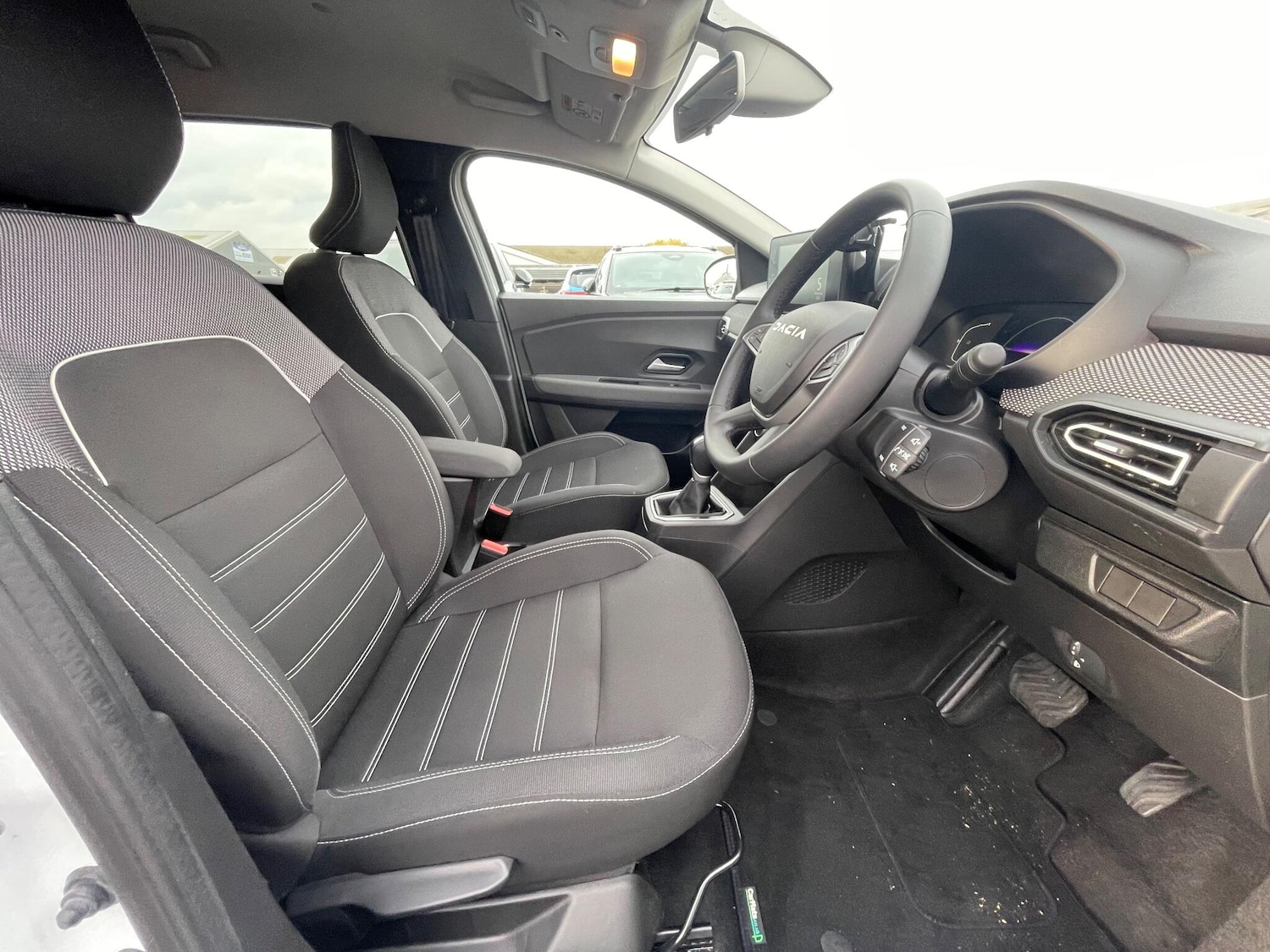 Used Dacia Jogger 2023 for sale - 76095182: Photo 34