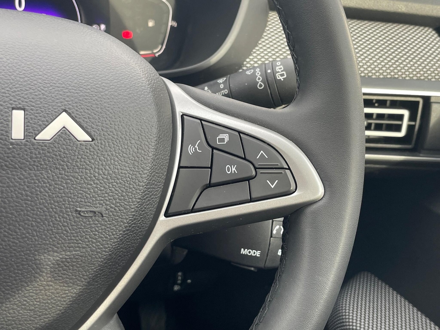 Used Dacia Jogger 2023 for sale - 76095182: Photo 39