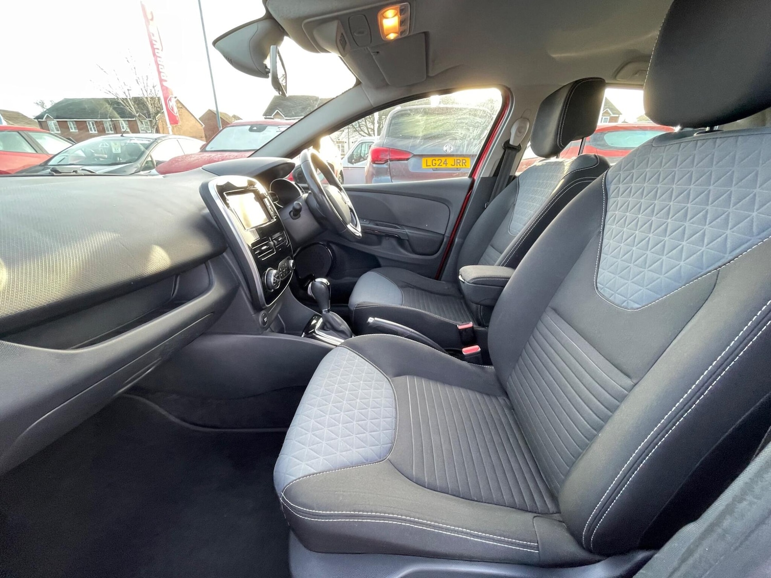 Used Renault Clio 2015 for sale - 77424593: Photo 49