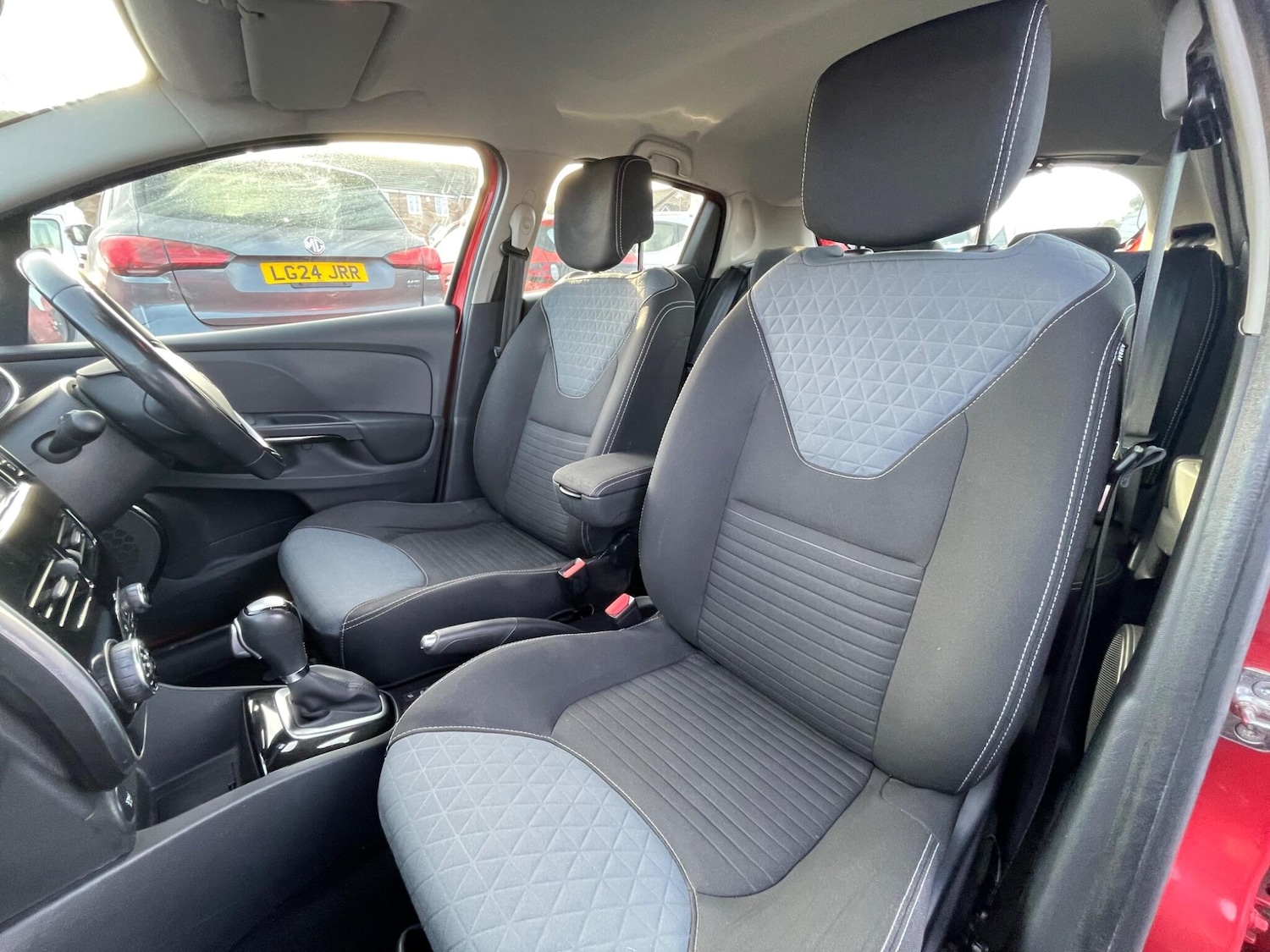 Used Renault Clio 2015 for sale - 77424593: Photo 50