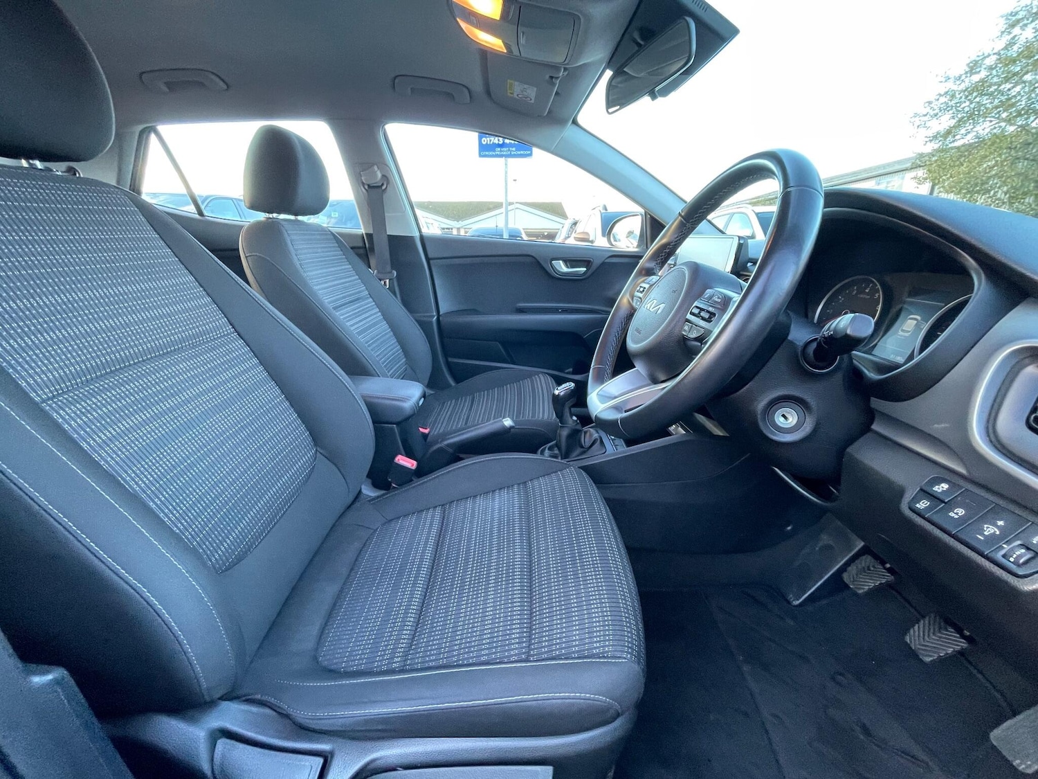 Used Kia Stonic 2022 for sale - 76592737: Photo 34