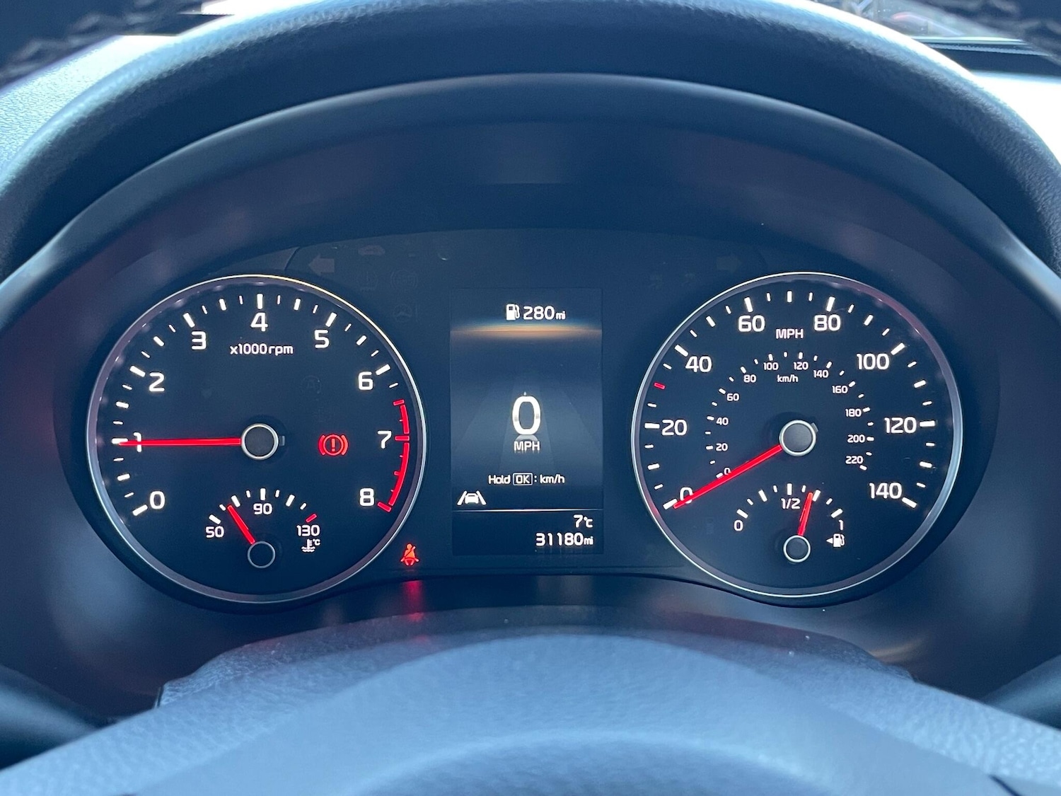 Used Kia Stonic 2022 for sale - 76592737: Photo 36