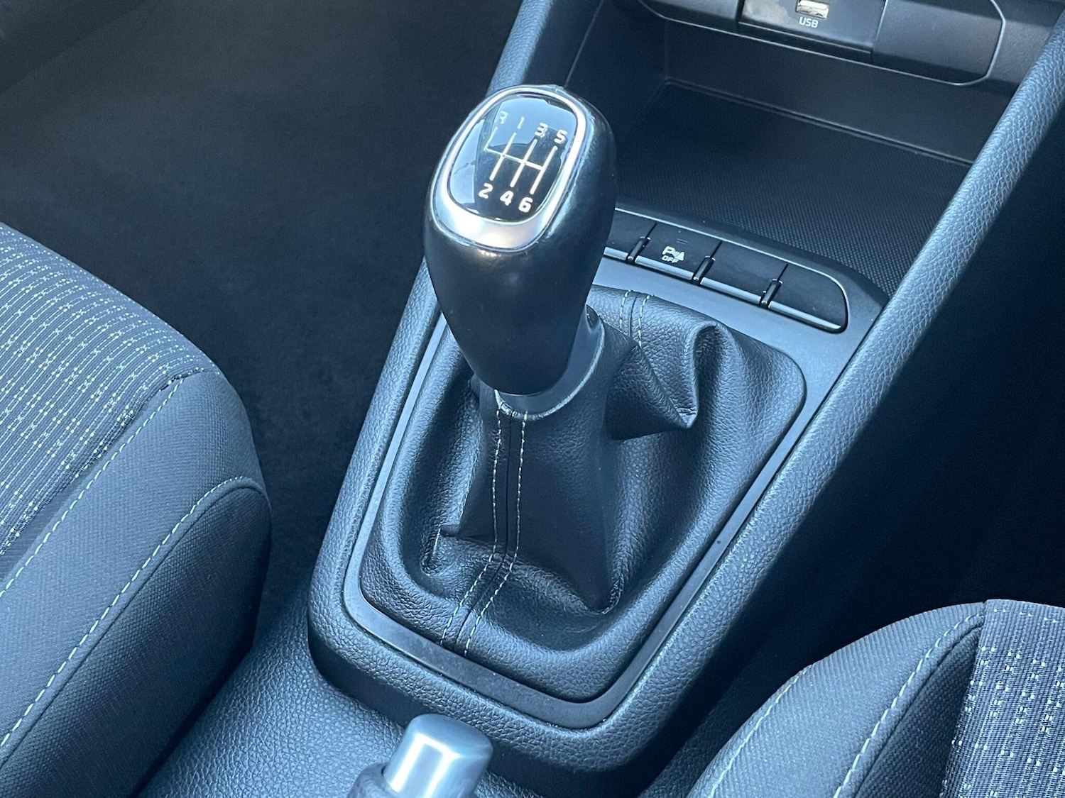 Used Kia Stonic 2022 for sale - 76592737: Photo 50