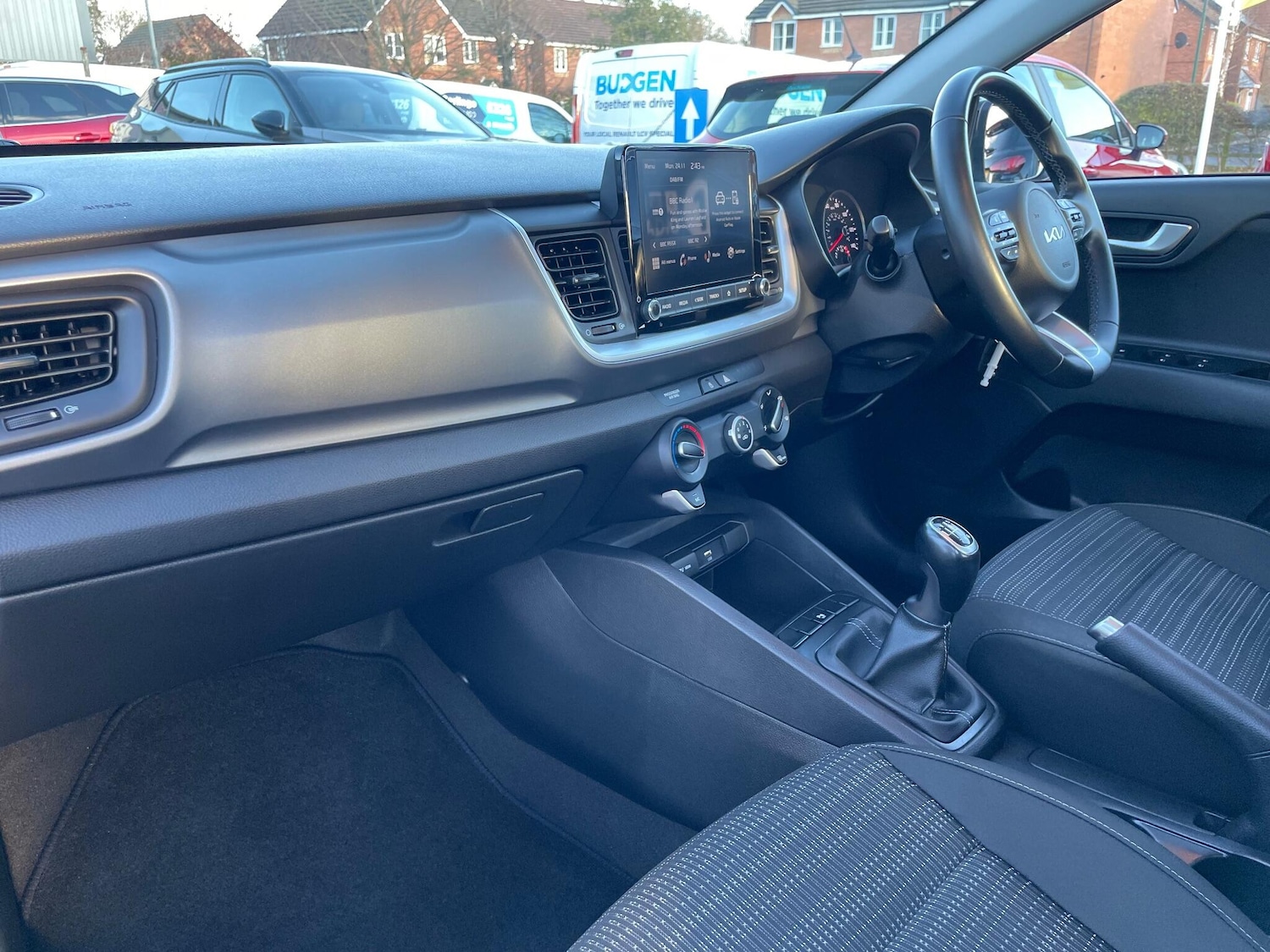 Used Kia Stonic 2022 for sale - 76592737: Photo 54