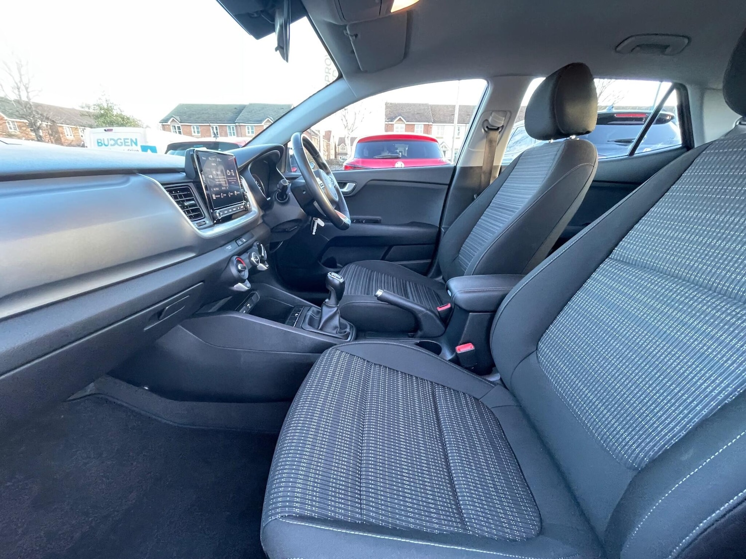 Used Kia Stonic 2022 for sale - 76592737: Photo 55