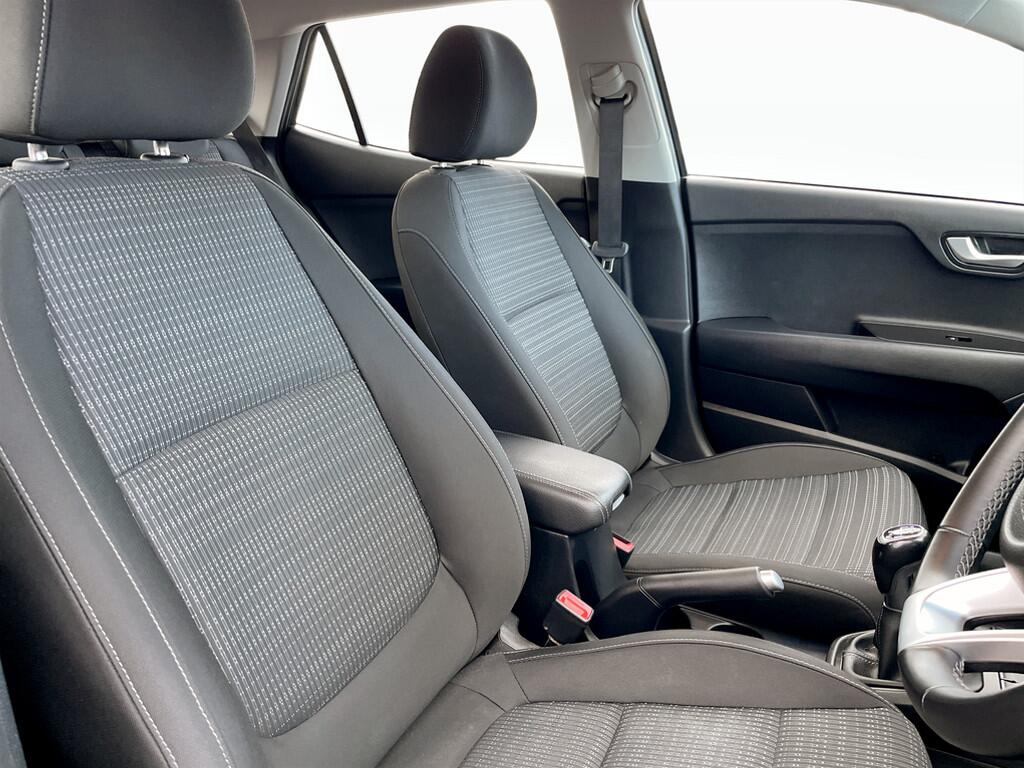 Used Kia Stonic 2022 for sale - 76592737: Photo 9