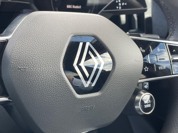 Used Renault Megane E Tech 2023 for sale - 76270904: Photo 45